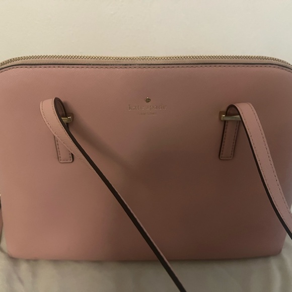 Kate Spade pink purse in great condition. - Picture 4 of 10